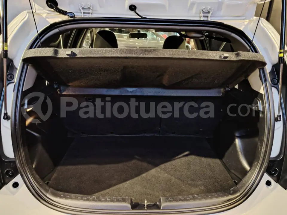 Foto 24 de Toyota Prius C Sport