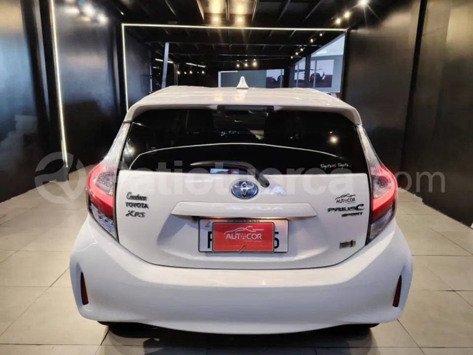 Foto 5 de Toyota Prius C Sport