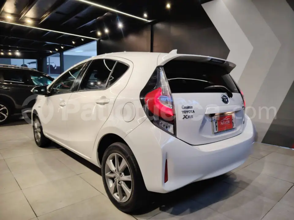 Foto 6 de Toyota Prius C Sport