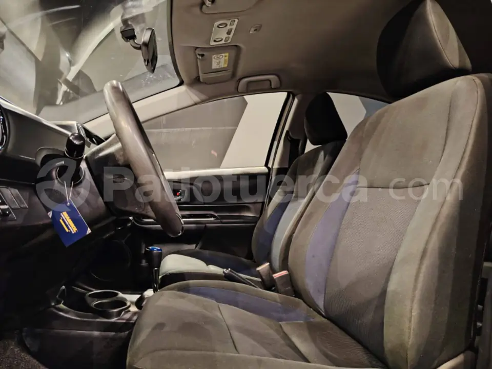 Foto 7 de Toyota Prius C Sport