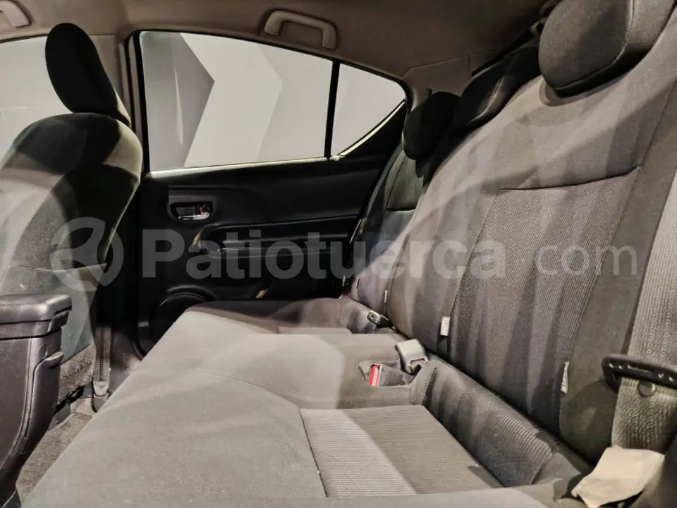 Foto 8 de Toyota Prius C Sport