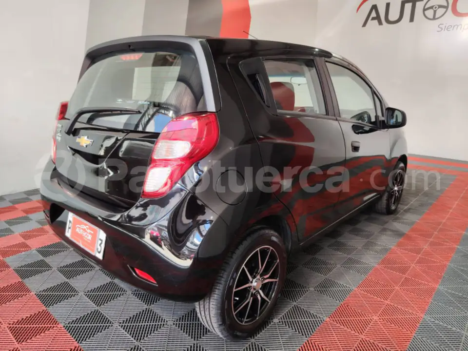 Foto 5 de Chevrolet Spark GT