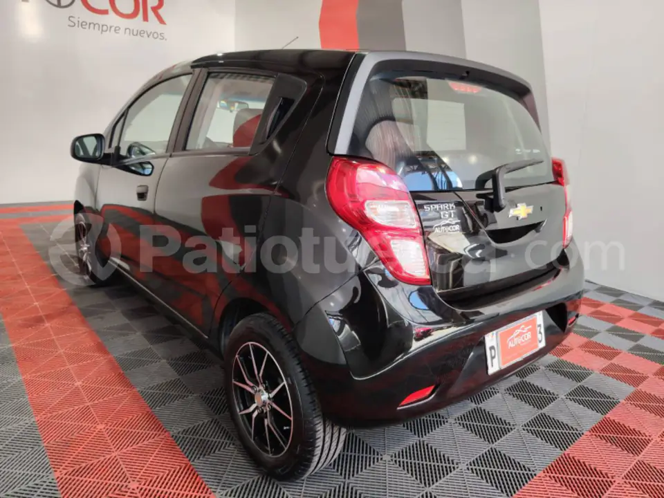 Foto 7 de Chevrolet Spark GT