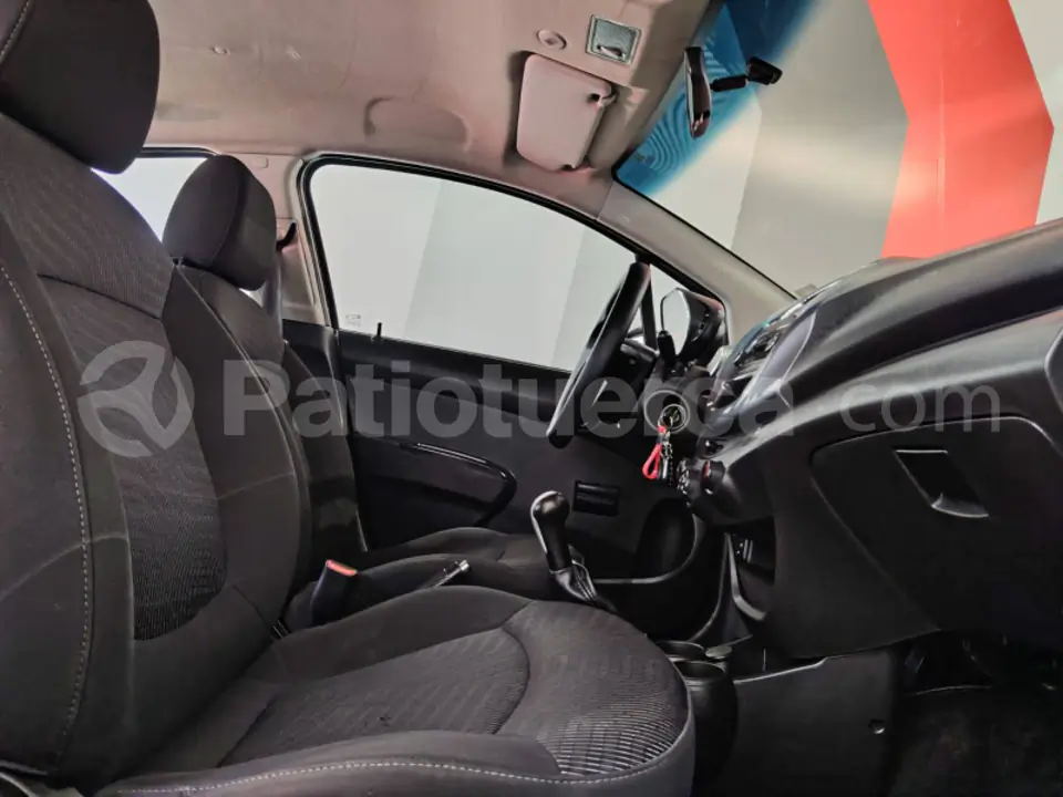 Foto 12 de Chevrolet Spark GT
