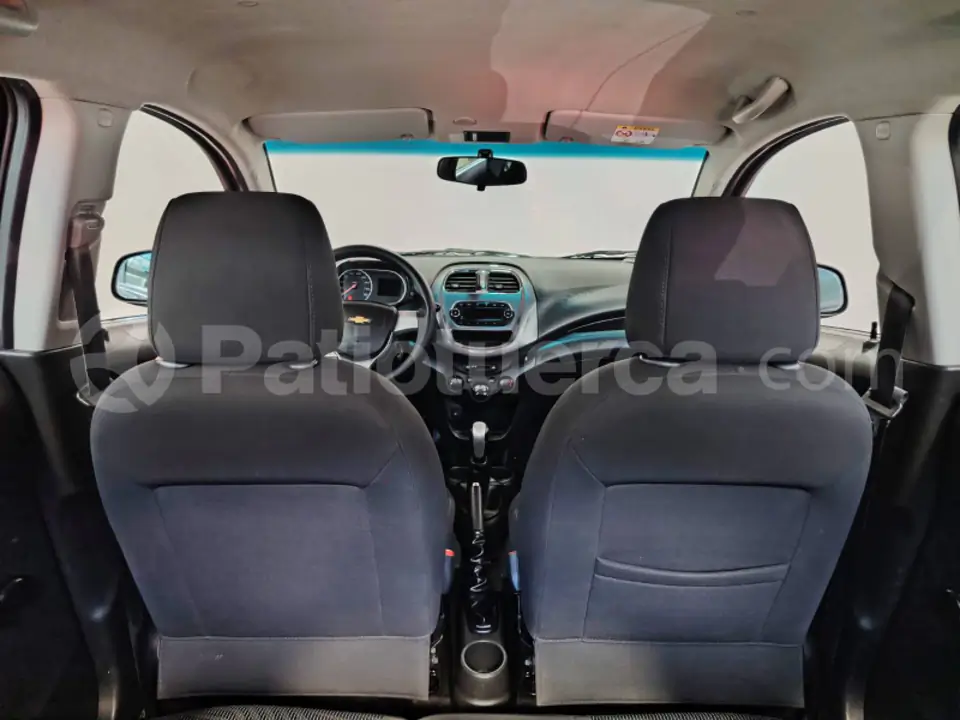 Foto 13 de Chevrolet Spark GT