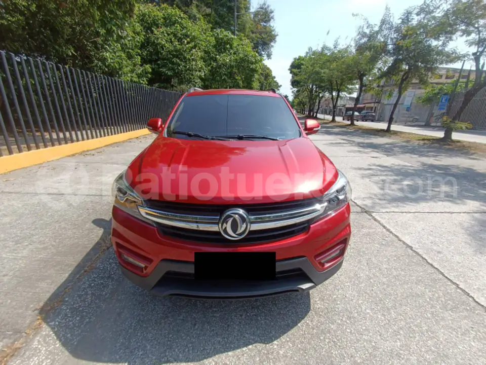 Foto 1 de DongFeng Glory 560