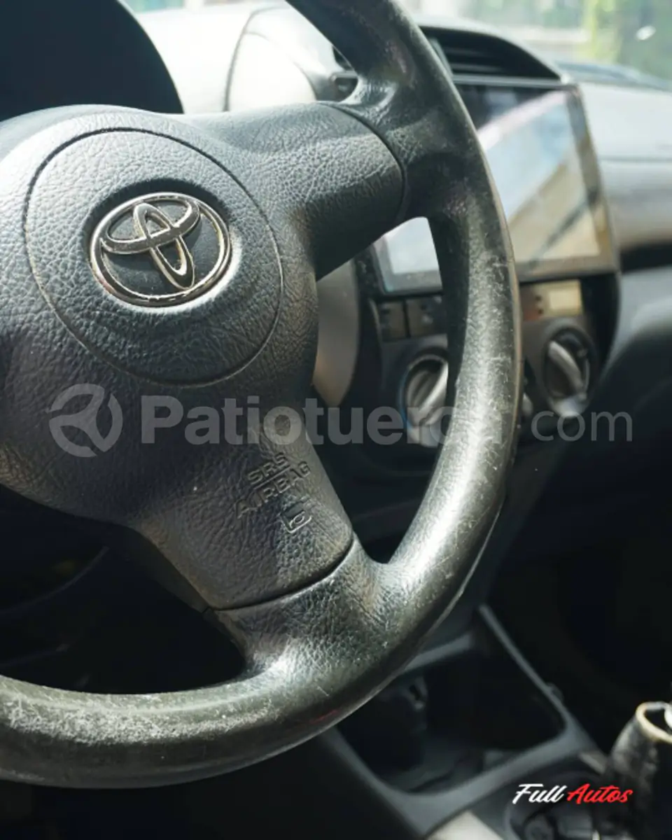 Foto 8 de Toyota RAV 4