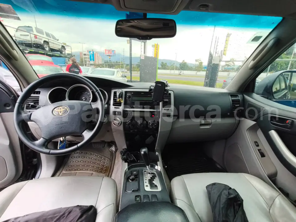 Foto 12 de Toyota 4Runner Limited