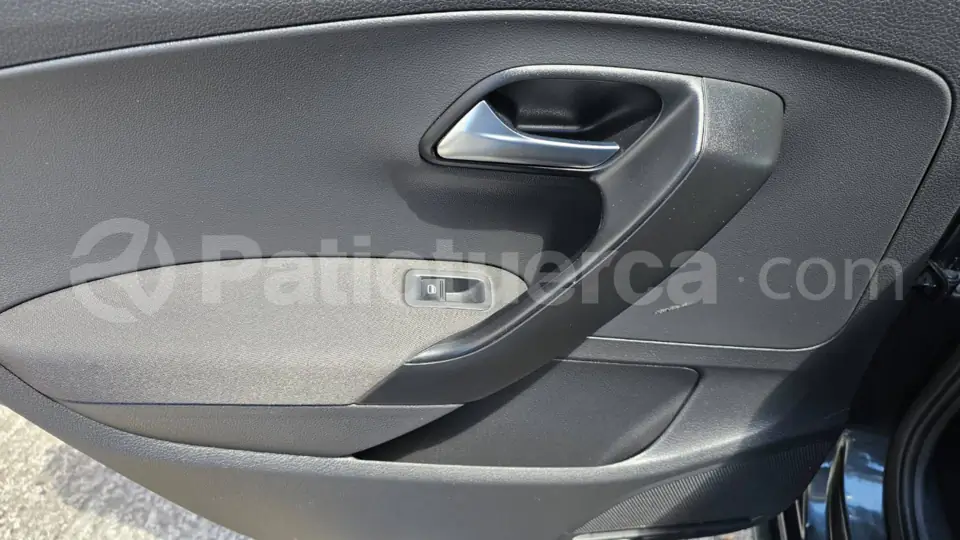 Foto 21 de Volkswagen Polo Trendline