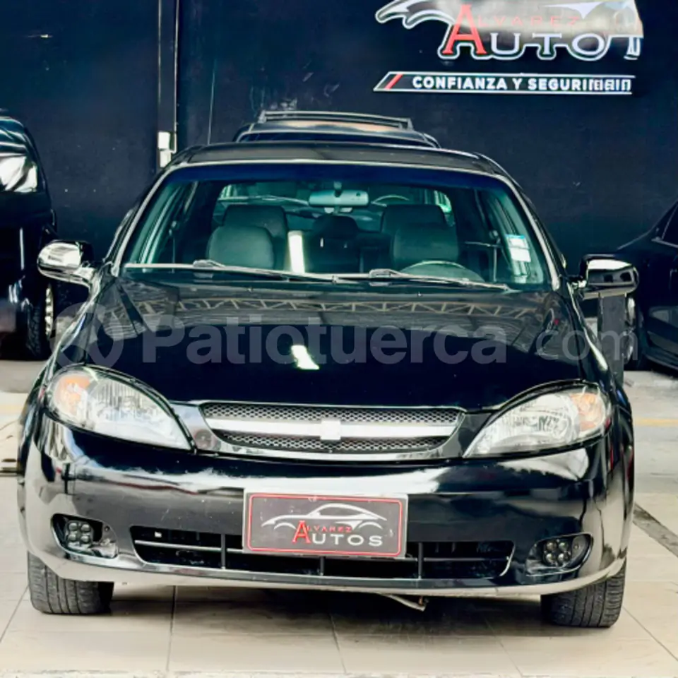 Foto 1 de Chevrolet Optra Hatchback