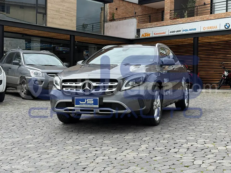 Foto 2 de Mercedes Benz GLA 180