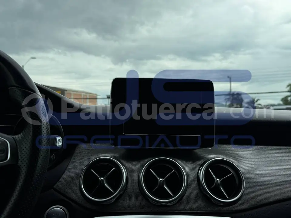 Foto 9 de Mercedes Benz GLA 180