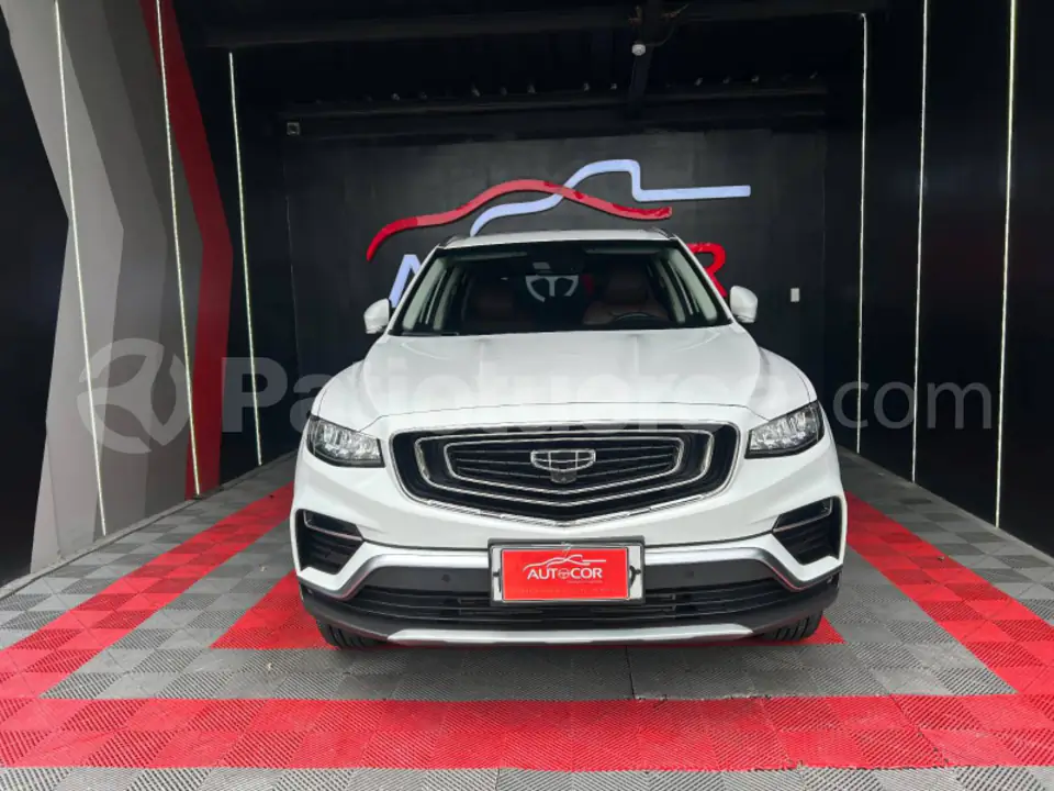 Foto 3 de Geely AZCARRA HYBRID