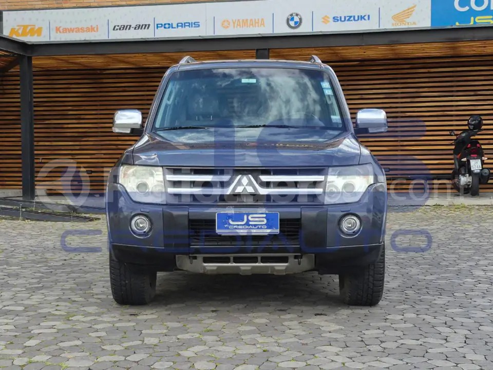Foto 1 de Mitsubishi Montero 5P