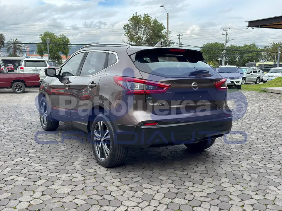 Foto 3 de Nissan QASHQAI ADVANCE