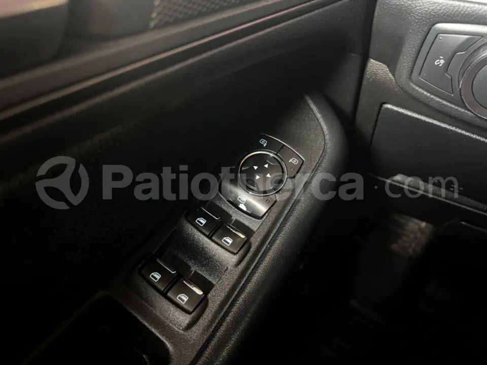 Foto 13 de Ford Edge