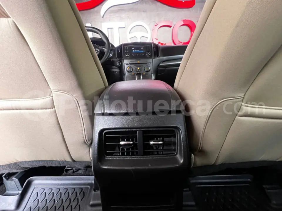 Foto 18 de Ford Edge
