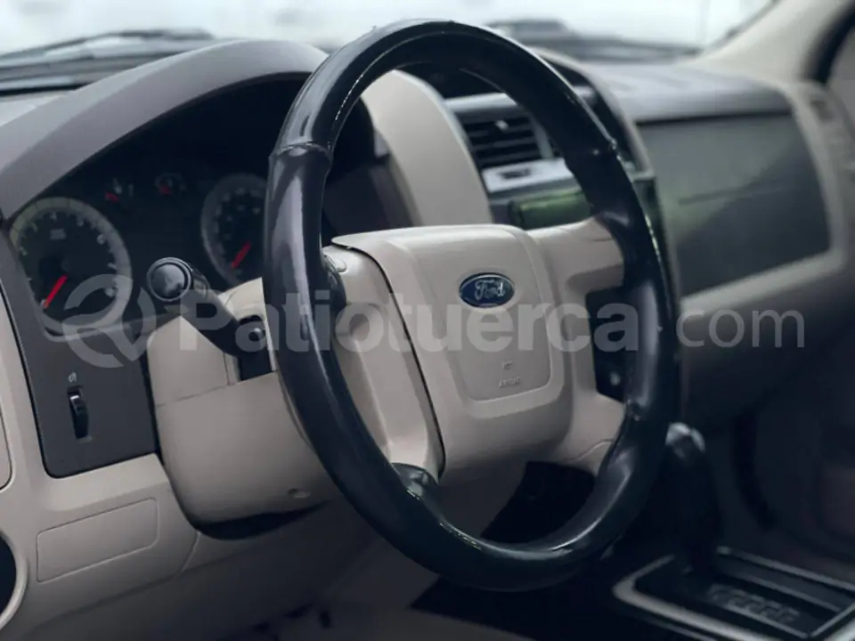Foto 8 de Ford ESCAPE XLS