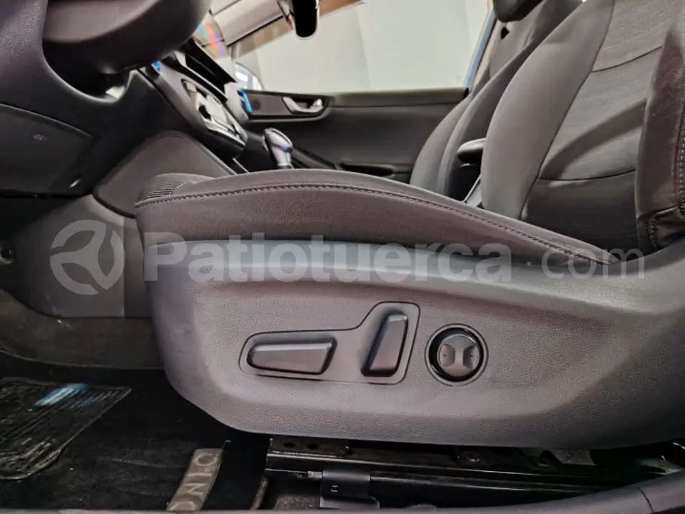 Foto 18 de Hyundai Ioniq Hybrid
