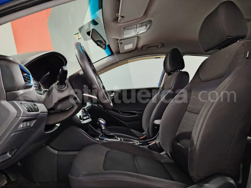 Foto 20 de Hyundai Ioniq Hybrid
