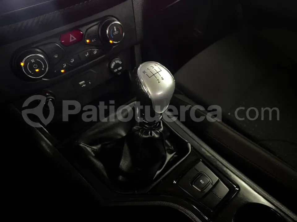 Foto 12 de ZX AUTO TERRALORD AC 2.4 CD 4X4 TM