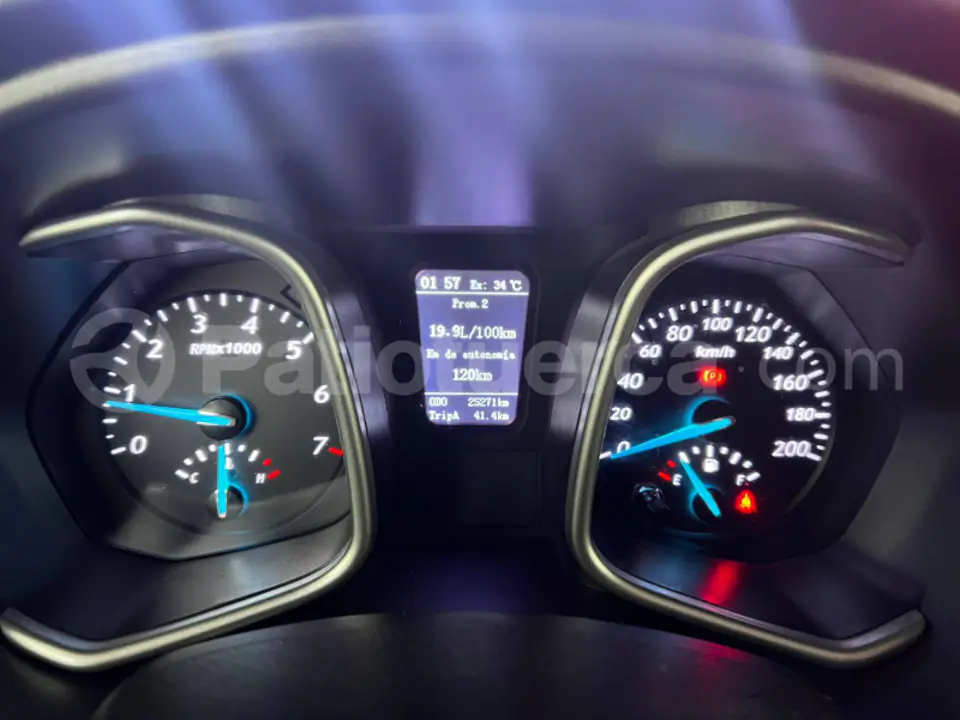Foto 20 de ZX AUTO TERRALORD AC 2.4 CD 4X4 TM