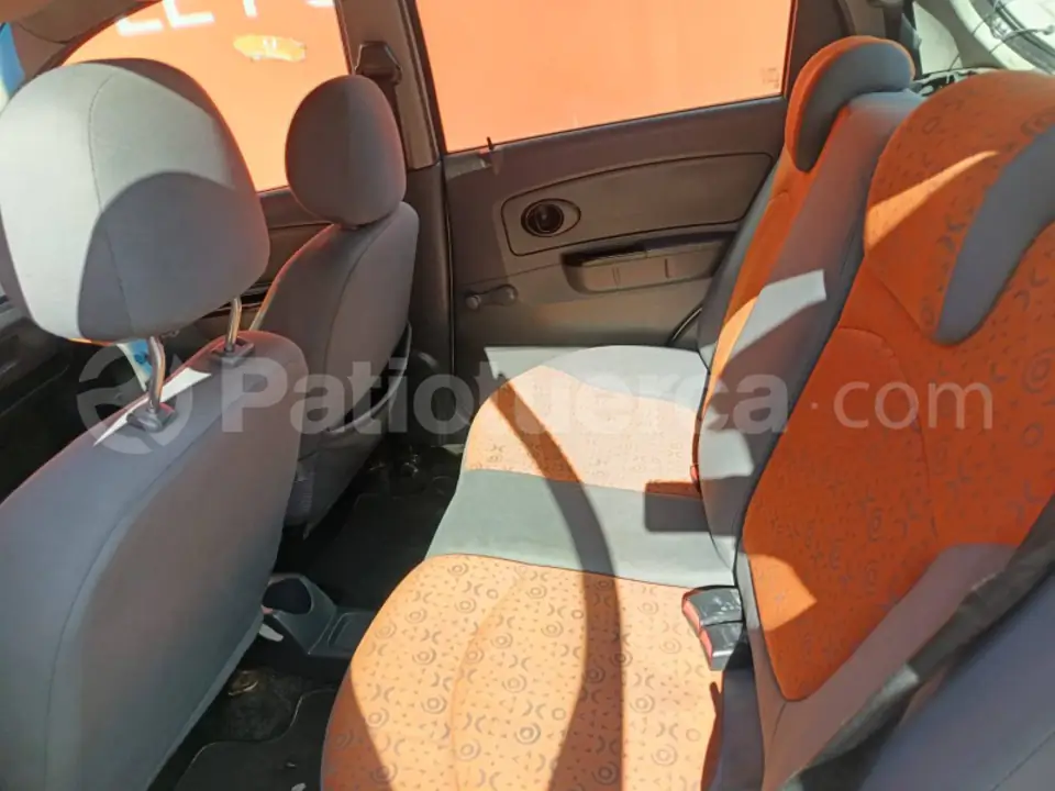 Foto 6 de Chevrolet Spark