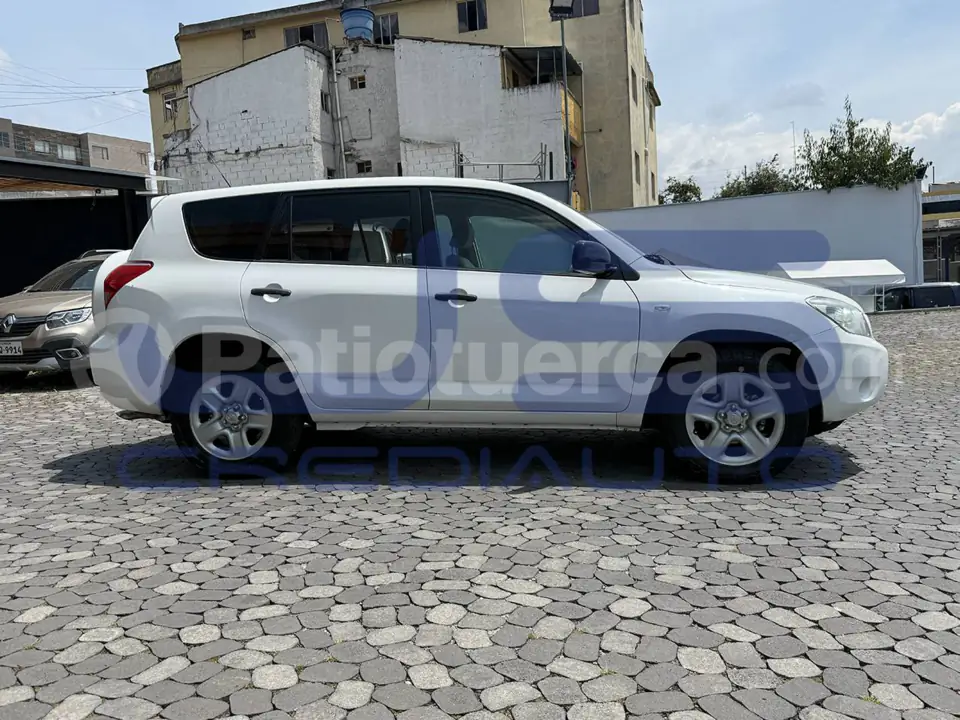 Foto 6 de Toyota RAV4 LIMITED