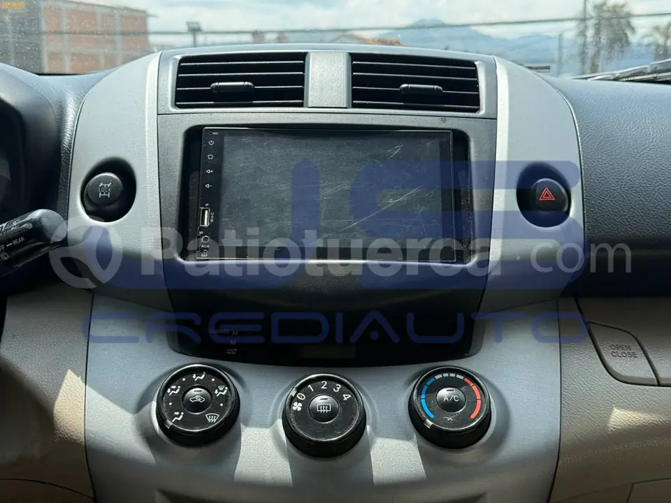 Foto 9 de Toyota RAV4 LIMITED