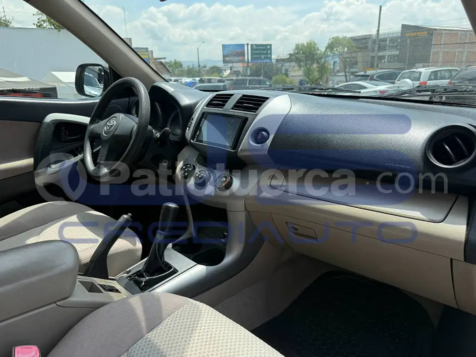 Foto 14 de Toyota RAV4 LIMITED