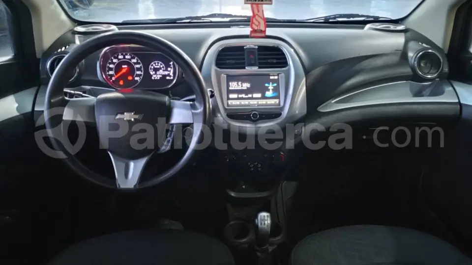 Foto 7 de Chevrolet Spark GT FULL