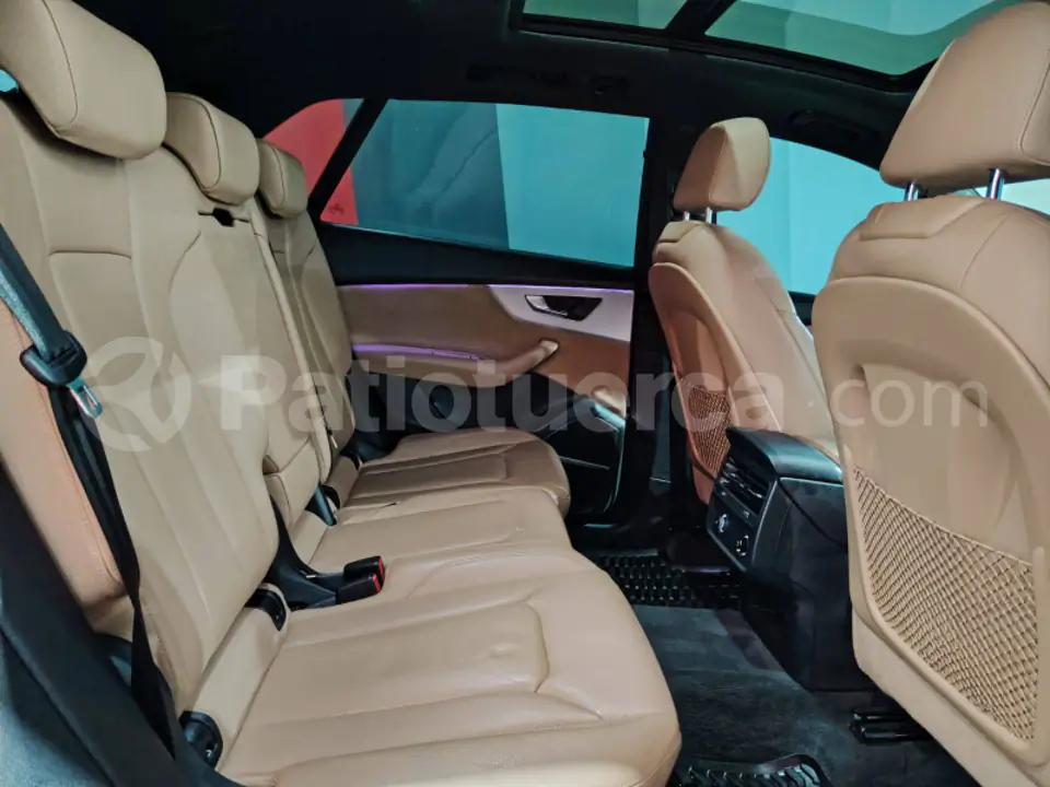 Foto 11 de Audi Q8 TFSI Quattro
