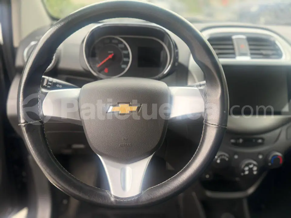Foto 15 de Chevrolet Beat LS