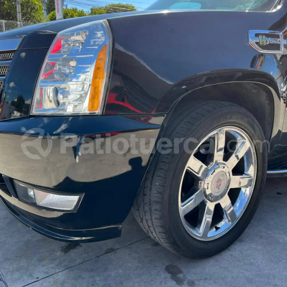Foto 24 de Cadillac Escalade Hibrido