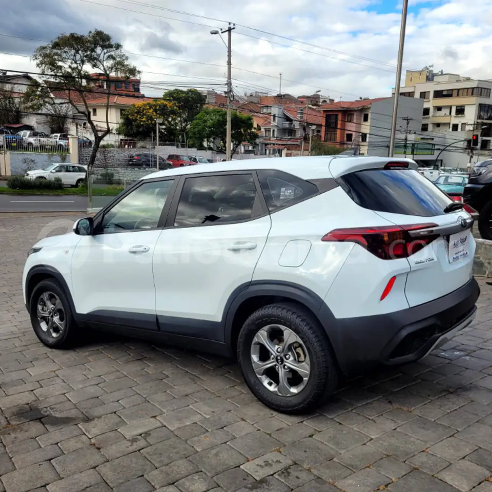 Foto 4 de Kia Seltos LX