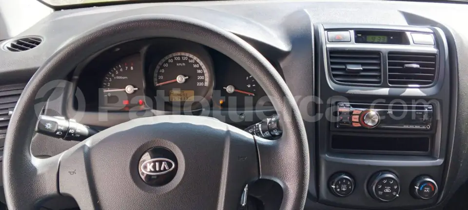 Foto 4 de Kia Sportage LX AT