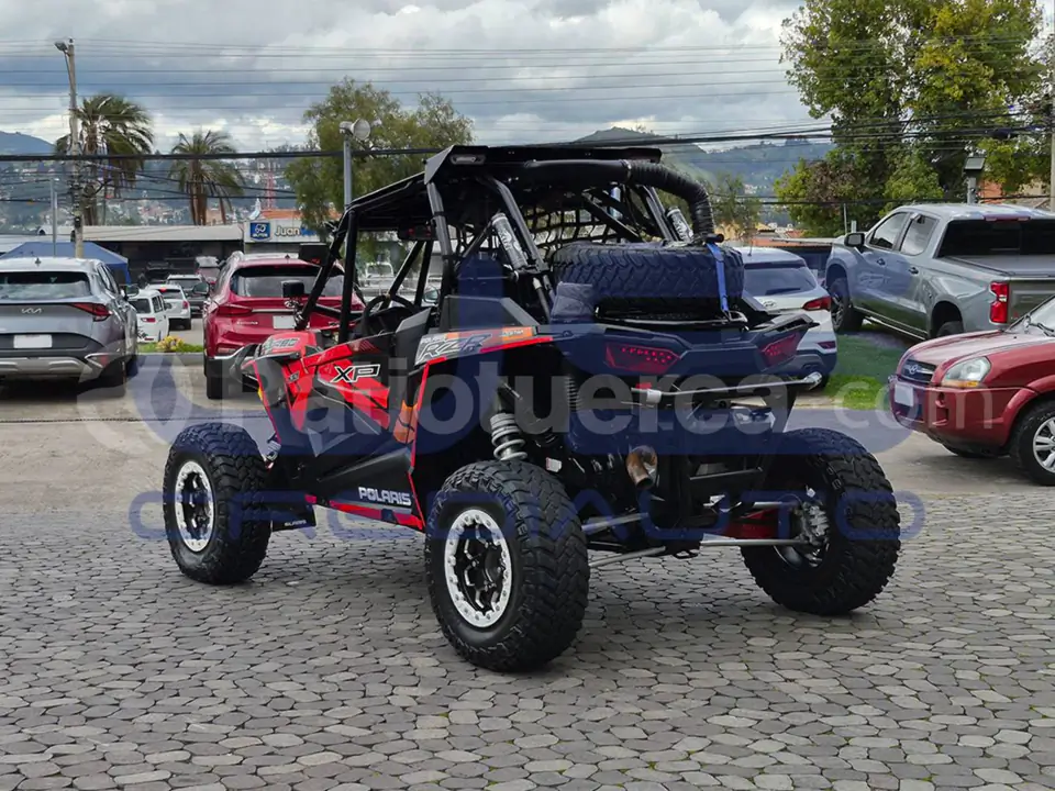 Foto 3 de Polaris RZR 1000 Turbo