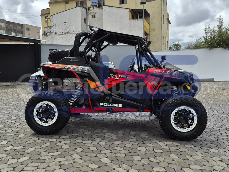 Foto 6 de Polaris RZR 1000 Turbo