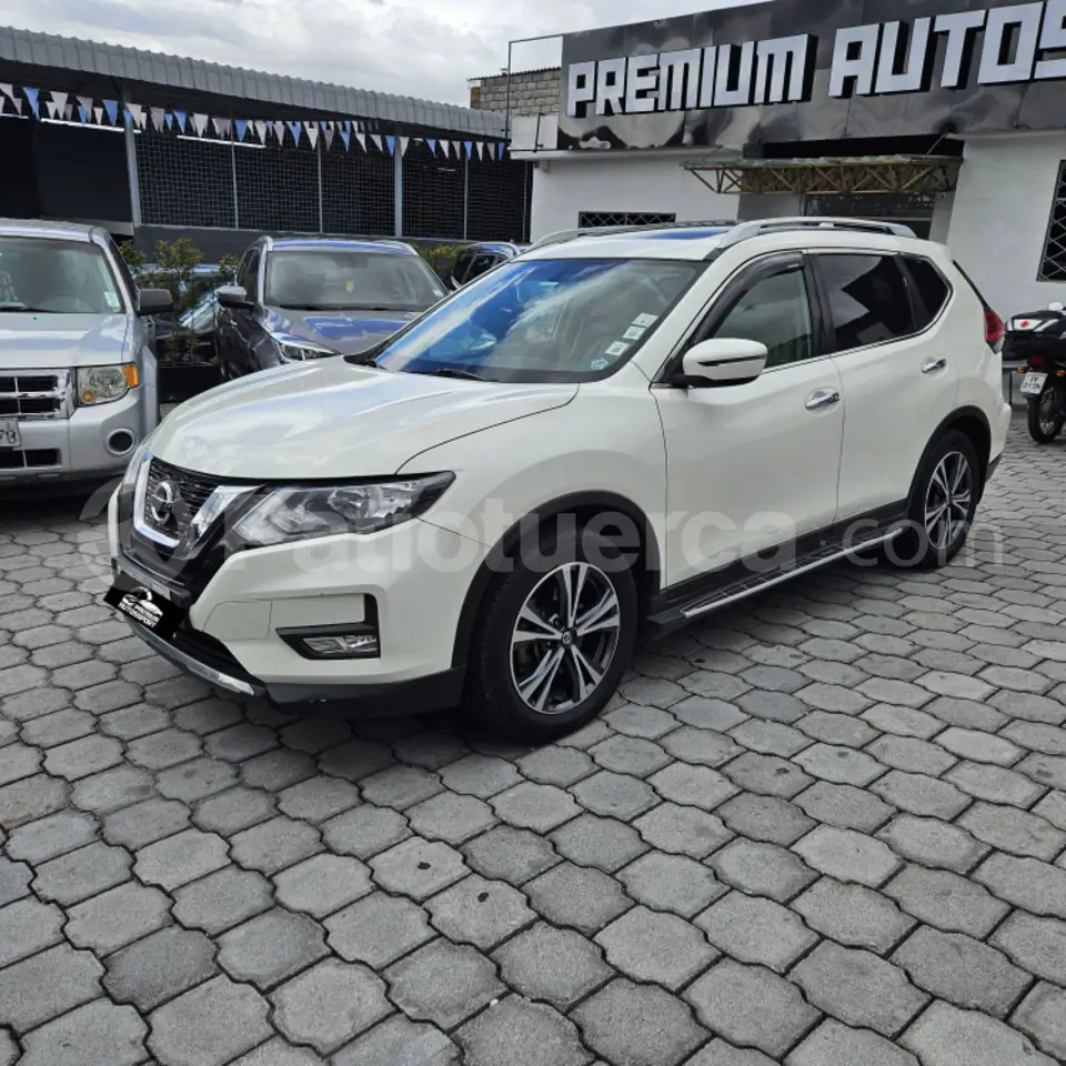 Foto 3 de Nissan xtrail  Advance