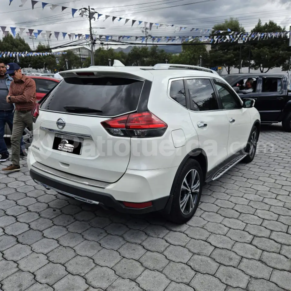 Foto 6 de Nissan xtrail  Advance