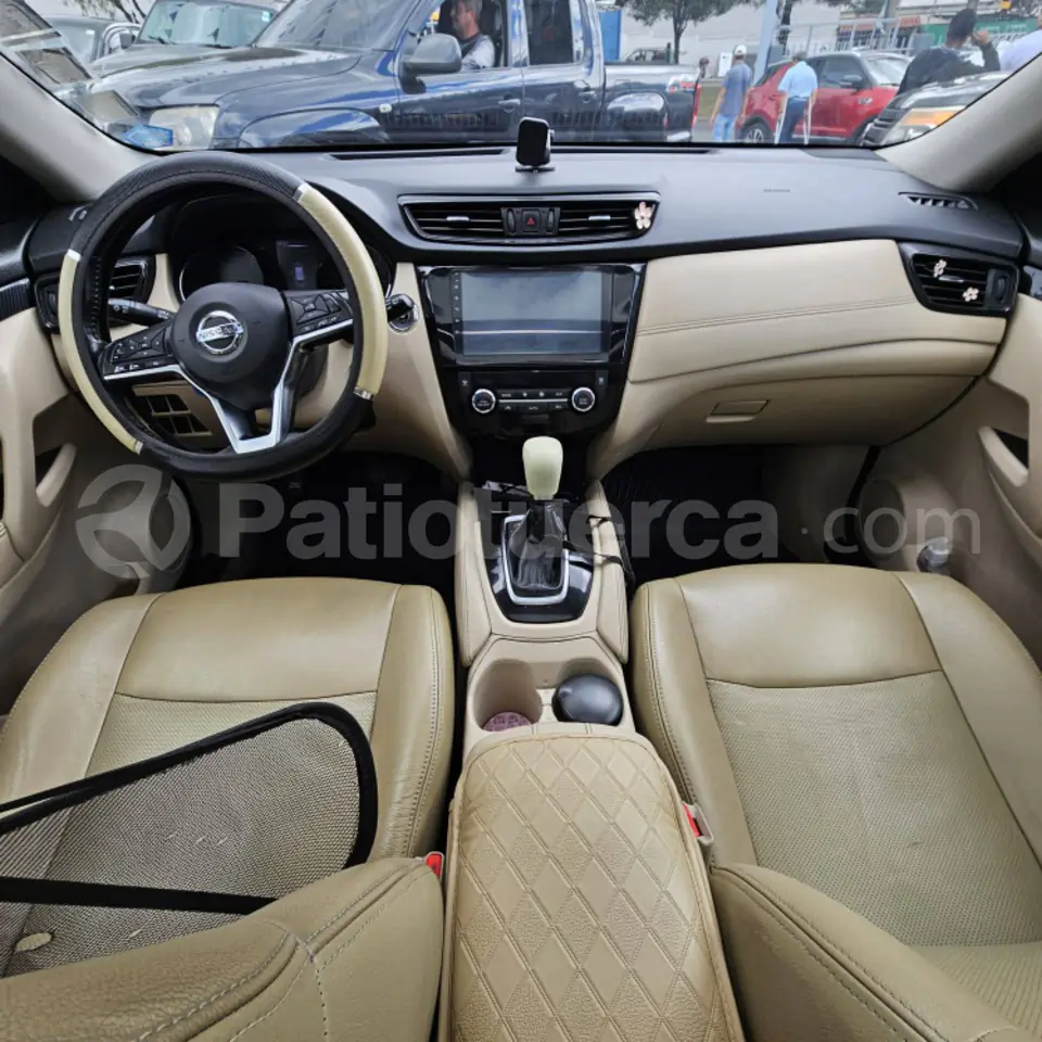 Foto 17 de Nissan xtrail  Advance