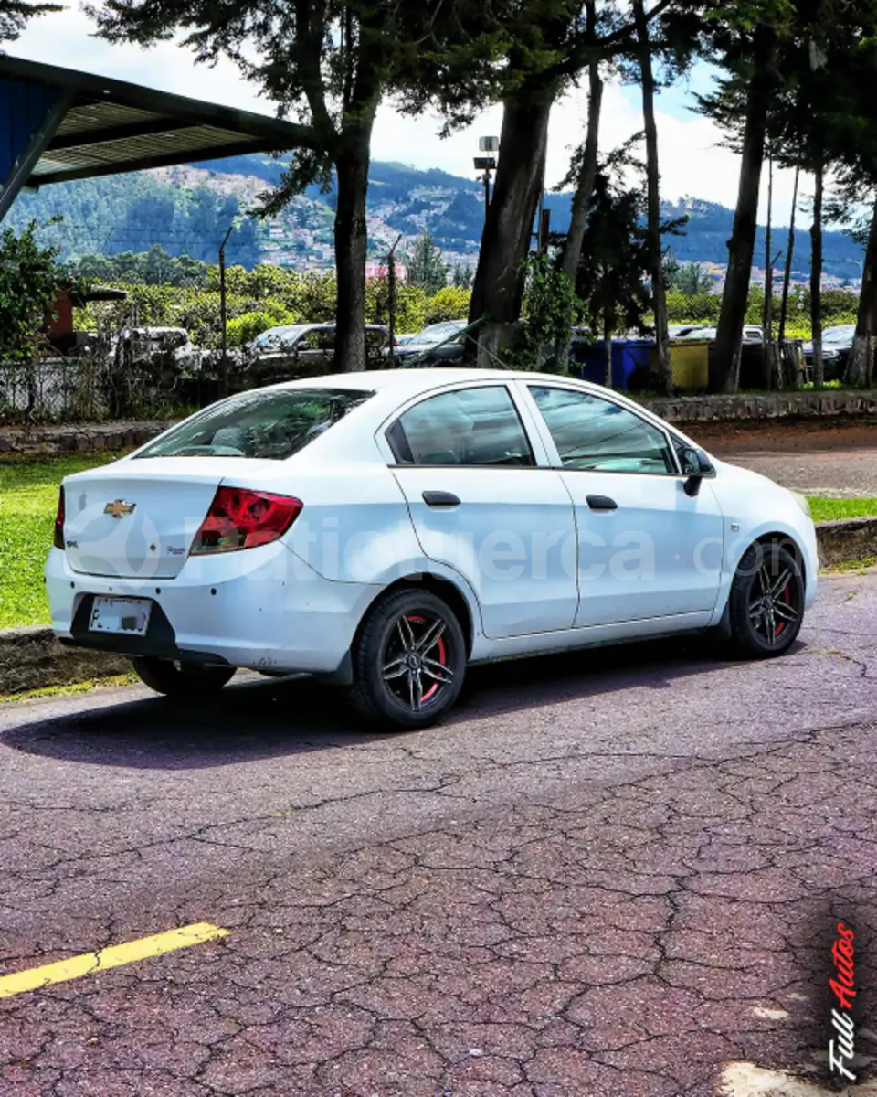 Foto 5 de Chevrolet SAIL STD