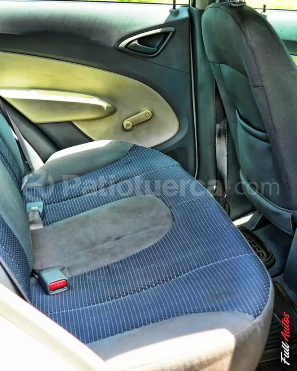 Foto 9 de Chevrolet SAIL STD