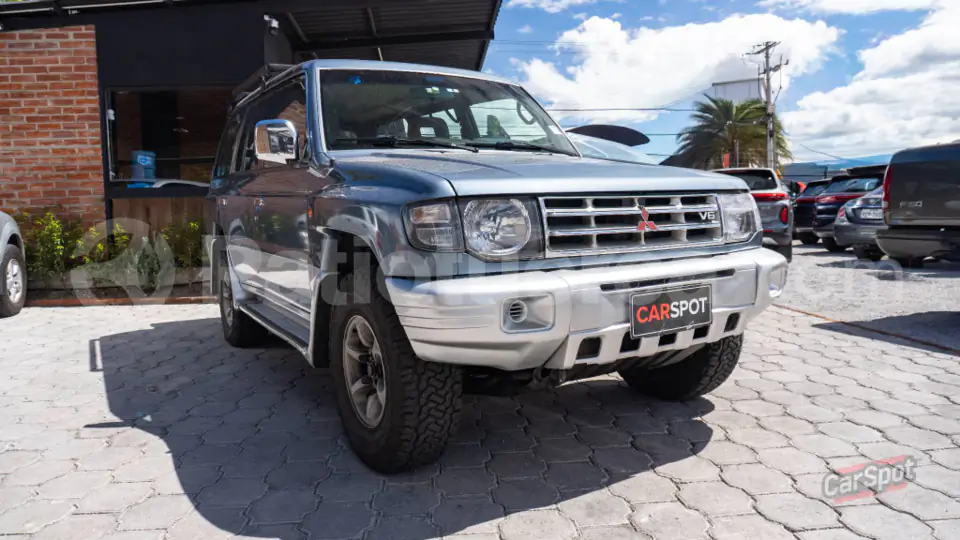 Foto 1 de Mitsubishi Montero 5P