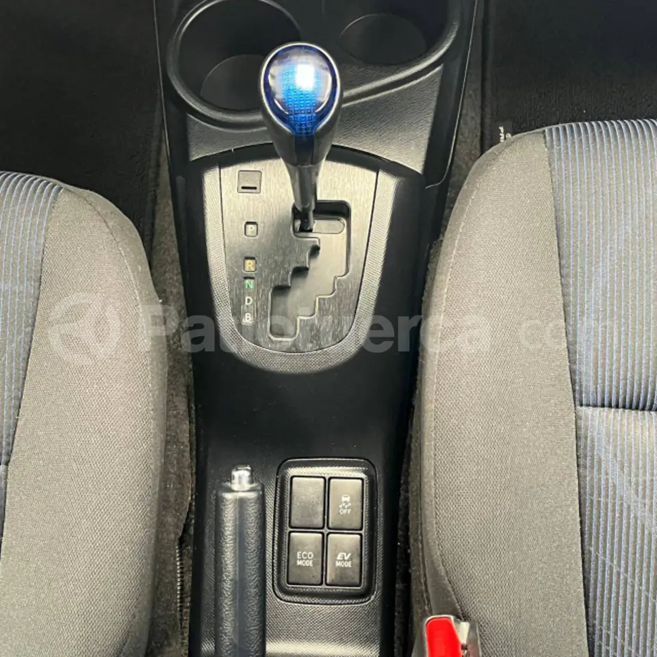 Foto 8 de Toyota Prius C Sport