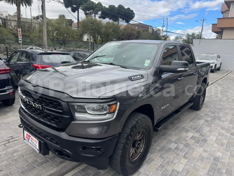 Foto 1 de Ram 1500 BIGHORN ETORQUE
