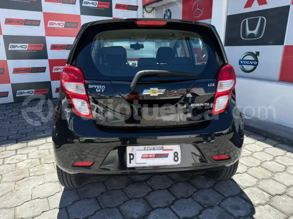 Foto 10 de Chevrolet Spark GT LTZ