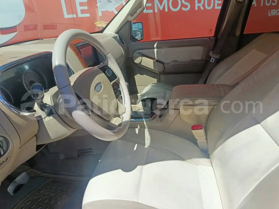 Foto 8 de Ford Explorer