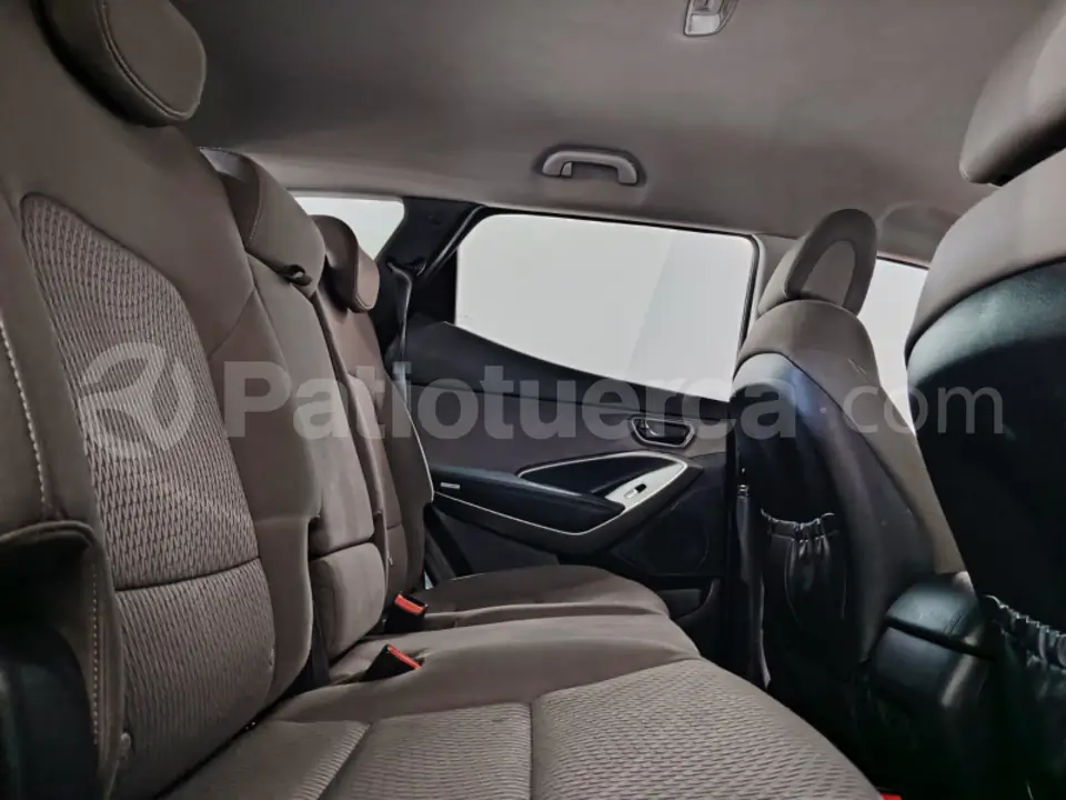Foto 9 de Hyundai Santa Fe 4x2