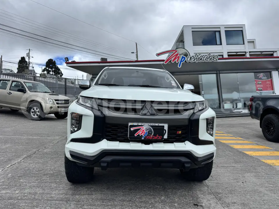 Foto 1 de Mitsubishi L200 HIRIDER